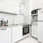 Superapart Augustówka 73 Sleek 1br With Balcony&pet-friendly Apartamento *