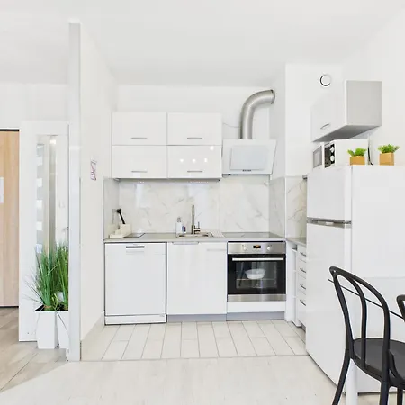 Superapart Augustowka Balcony & Bathtub - Close To Sadyba Mall 公寓
