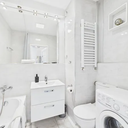 公寓 Superapart Augustowka Balcony & Bathtub - Close To Sadyba Mall 华沙