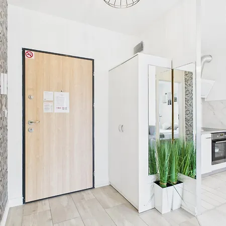 Superapart Augustowka Balcony & Bathtub - Close To Sadyba Mall 公寓